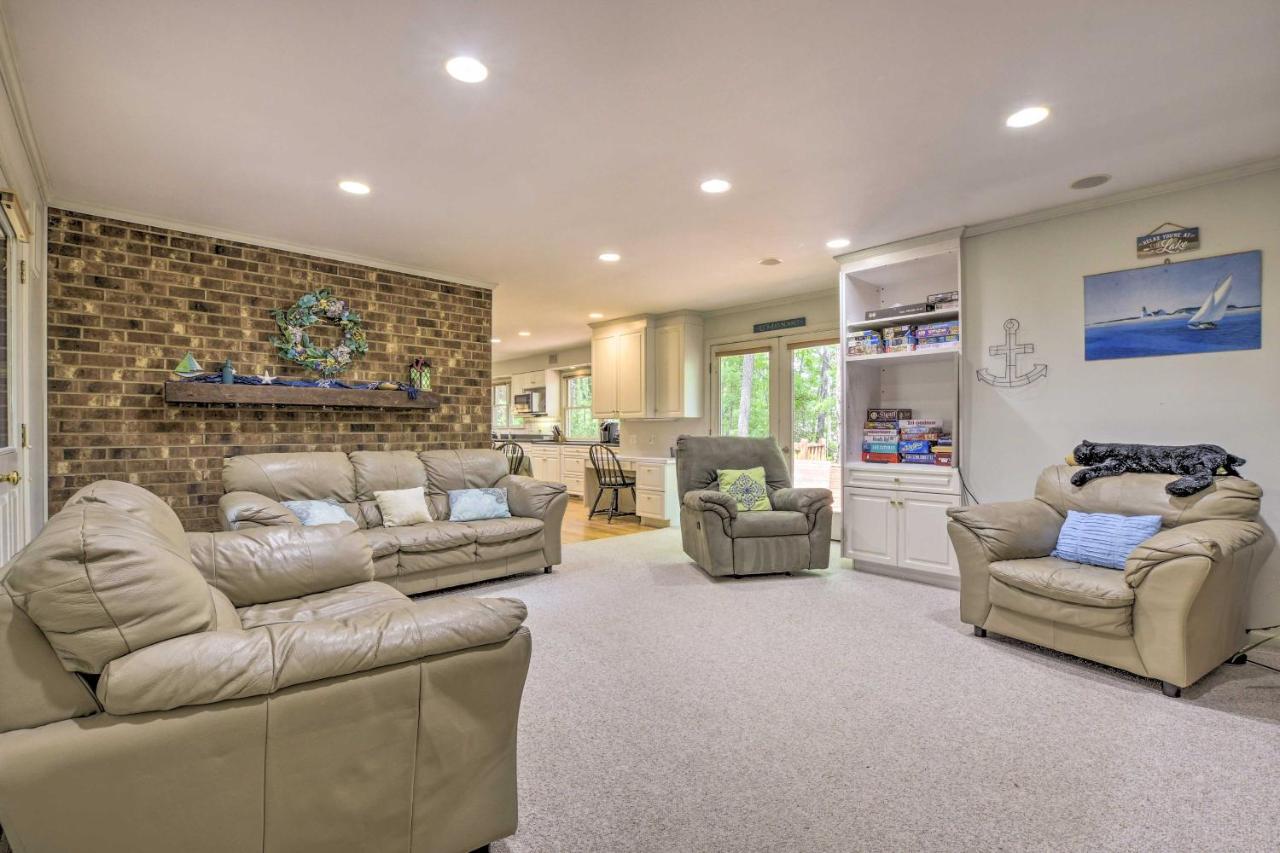 Peaceful Durham Retreat On Pond With Huge Deck! Βίλα Εξωτερικό φωτογραφία