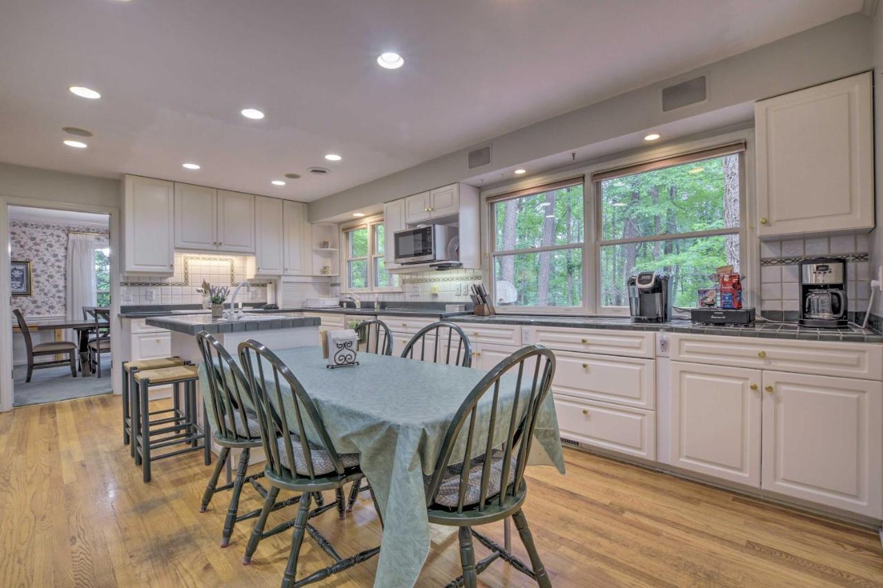 Peaceful Durham Retreat On Pond With Huge Deck! Βίλα Εξωτερικό φωτογραφία