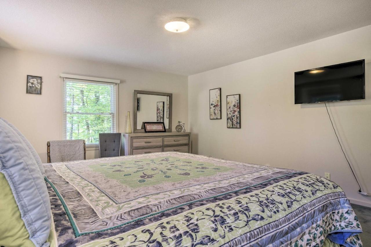 Peaceful Durham Retreat On Pond With Huge Deck! Βίλα Εξωτερικό φωτογραφία